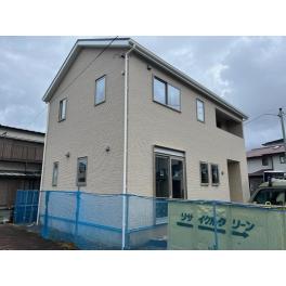 ■屋根,外壁,板金工事■静岡県,浜松市,中区■割れた石をイメージした外壁材・重厚感あるスマートハウス■