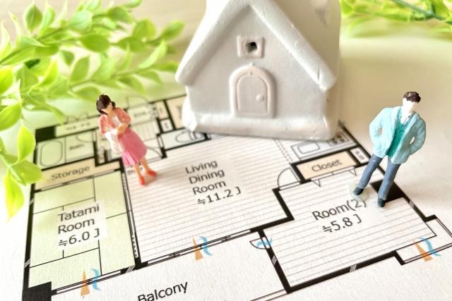 外壁塗装の種類と選び方とは?耐用年数と費用を徹底比較