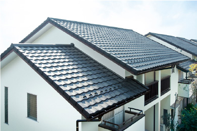 KMEW ルーガ屋根工事